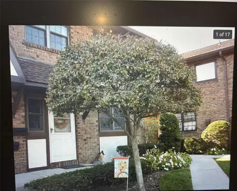 412 Mariners Way, Copiague, NY 11726