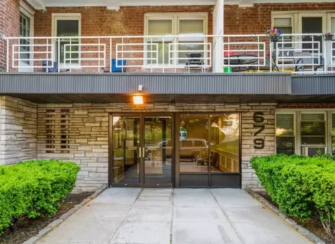 679 Warburton Ave #5 J, Yonkers, NY 10701