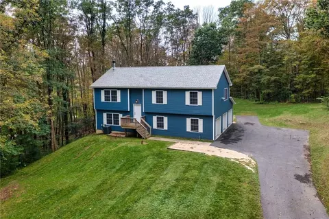 21 Theodore Trl, Carmel Hamlet, NY 10512