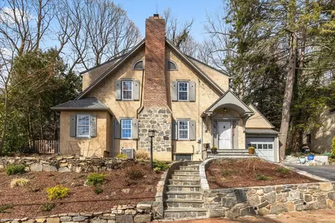75 Edgemont Rd, Greenburgh, NY 10583