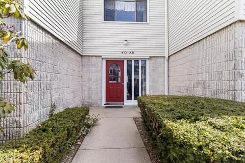 40 Richmond Blvd #1B, Ronkonkoma, NY 11779