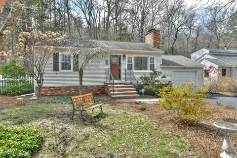 3 Stevens Ln, Tuxedo, NY 10987
