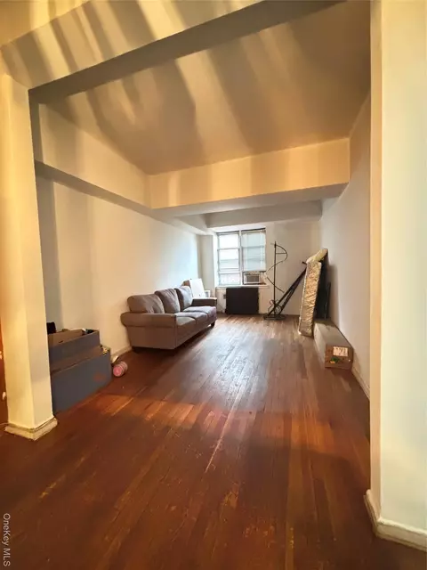 Living - 740 E 232 St #TB, New York, NY 10466 photo 1 of 2