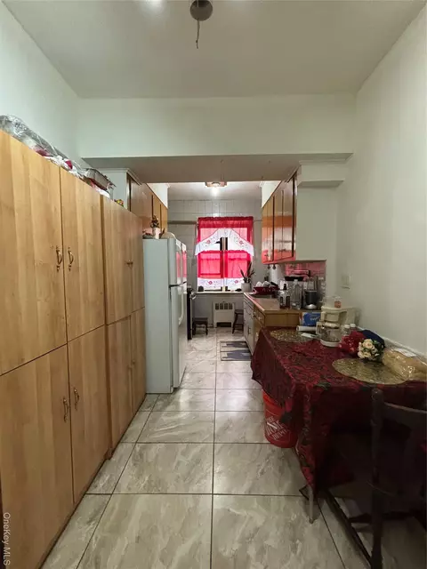 Kitchen - 740 E 232 St #TB, New York, NY 10466 photo 2 of 6