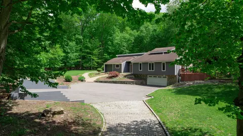 44 Quail Path, Saint James, NY 11780