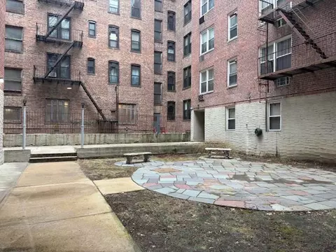 144-30 Sanford Ave #4R, Flushing, NY 11355