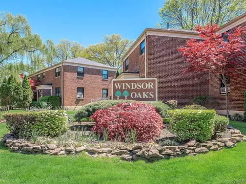220-10 75th Ave #213 A2, Oakland Gardens, NY 11364