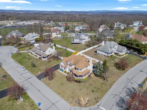 2 Colt Ct, Goshen, NY 10924