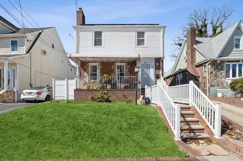 139-40 227th St, Laurelton, NY 11413