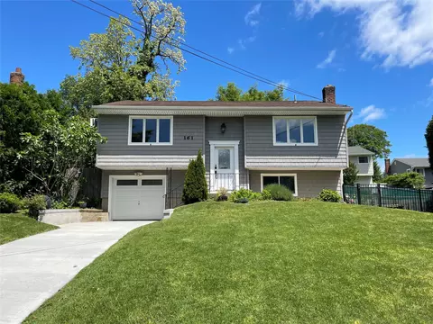 161 Cherry St, Northport, NY 11768