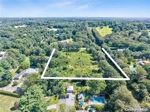 68 Old Westbury Rd, North Hempstead, NY