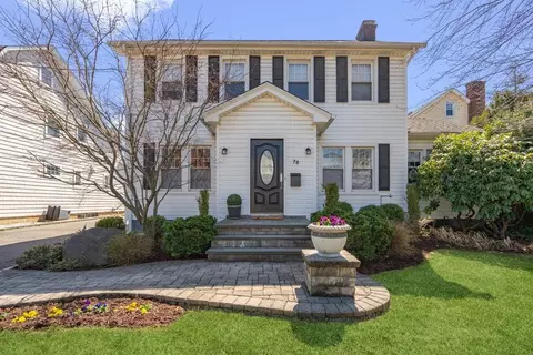 76 Willowdale Ave, North Hempstead, NY 11050