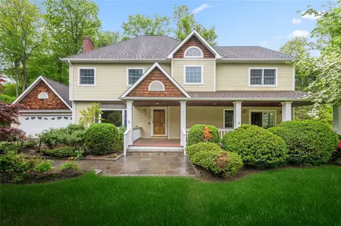 1 Howe Cir, Bedford Hills, NY 10507