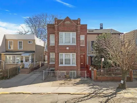 75 Autumn Ave, Brooklyn, NY 11208