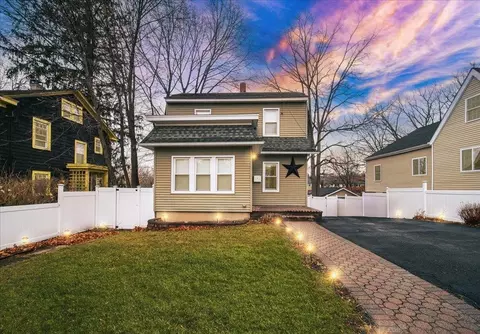 21 Wilkin Ave, Middletown, NY 10940