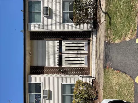 9 Blue Hill Cmns #B, Orangetown, NY 10962