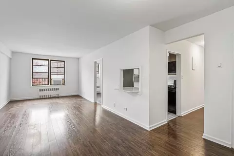 13921 85th Dr #5J, Jamaica, NY 11435