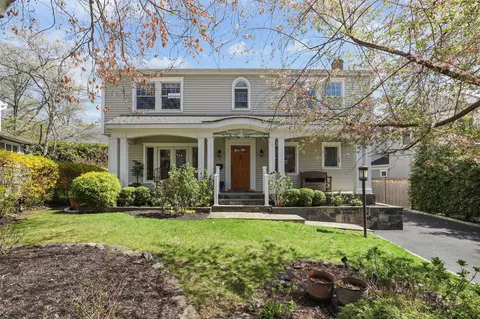 7 Drake Ave, Rye, NY 10580
