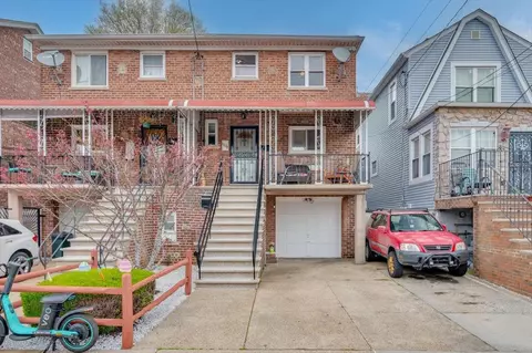 1828 Tomlinson Ave, New York, NY 10461