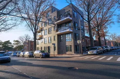 42-98 Saull St #101, New York, NY 11355