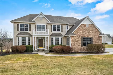 6 Augusta Ct, Monroe, NY 10950