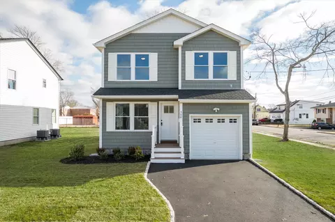 98 S 36th St, Wyandanch, NY 11798