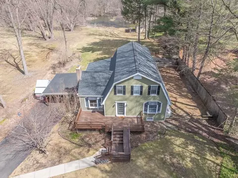 30 Lomala Rd, Hopewell Junction, NY 12533