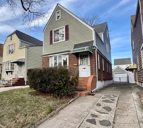 93-11 210 St, New York, NY 11428