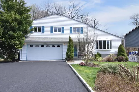 1 Eastern Rd, Greenburgh, NY 10530