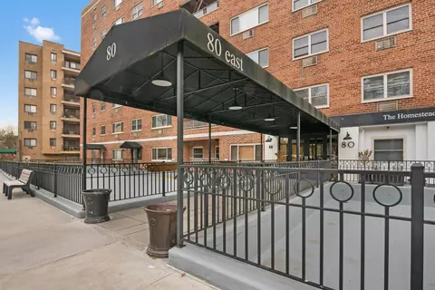 80 E Hartsdale Ave #209, Greenburgh, NY 10530