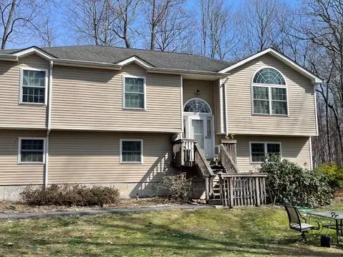 236 Patura Rd, Modena, NY 12548