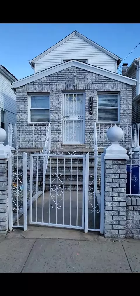 144-49 166th St, Jamaica, NY 11434