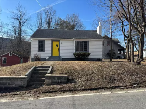 6 Institution Rd, Napanoch, NY 12458