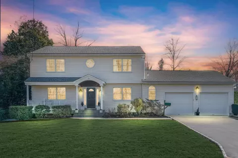 23 Carrigan Ave, White Plains, NY 10605