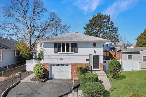 117 S William St, Orangetown, NY 10965