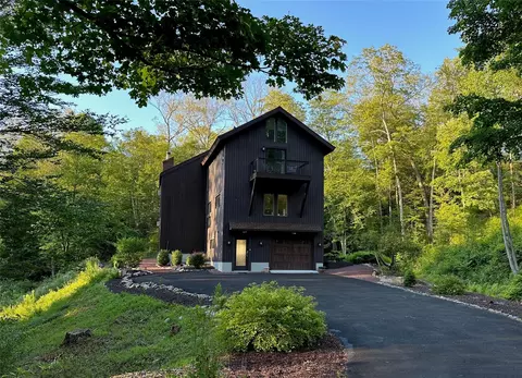 79 Ernest Rd, Stanford, NY 12581