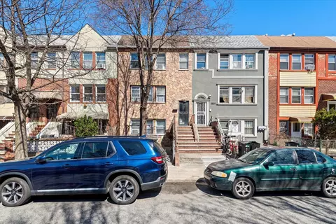23-19 33rd Ave, Astoria, NY 11106