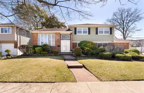 3021 Ann St, Baldwin, NY 11510