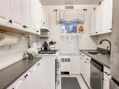 1543 Central Park Ave #F1, Yonkers, NY 10710