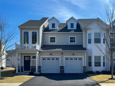 49 Avery Dr N, Brookhaven, NY 11934