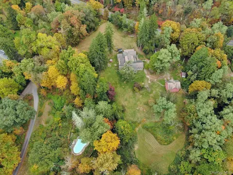 209 Hardscrabble Rd, North Salem, NY 10560