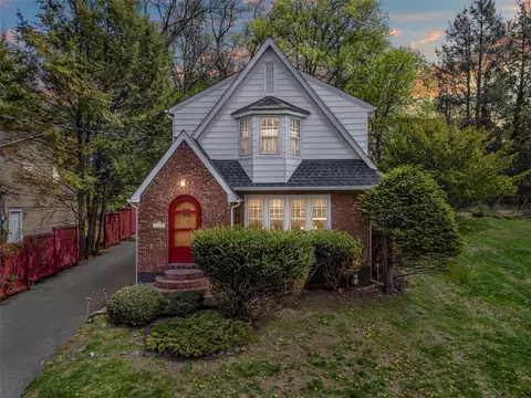 168 S Middletown Rd, Orangetown, NY 10965