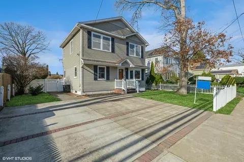 733 Albin Ave, West Babylon, NY 11704