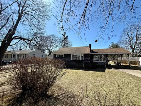 1265 Sound Rd, Greenport, NY 11944