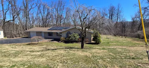 4 Main St, Milton, NY 12547