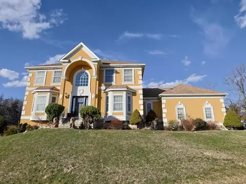20 Winston Pl, Marlboro, NY 12542