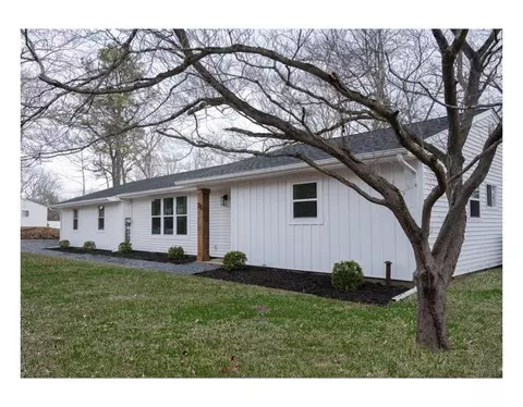 35 Henearly Dr, Miller Place, NY 11764