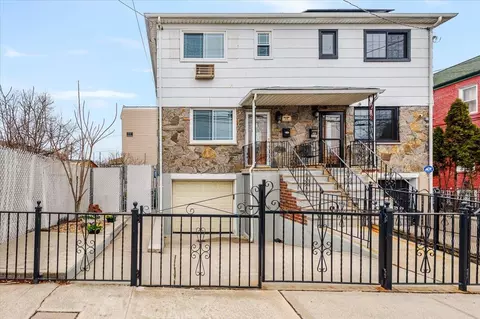 3163 Layton Ave, New York, NY 10465