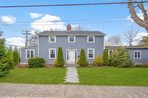 1 Harmon Dr, Larchmont, NY 10538