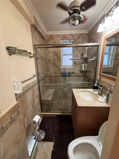 Bath - 194 Smith St #3P, Freeport, NY 11520 photo 3 of 3
